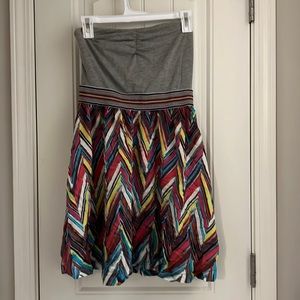 Xhiliration strapless colorful dress